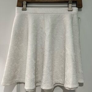 A&F White Lace Floral Print Flowy Mini Skirt